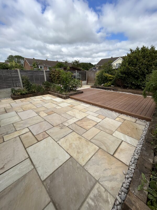 Fossil Mint Indian Sandstone 22mm Mixed Size Paving Slabs From £25m2 - Image 2